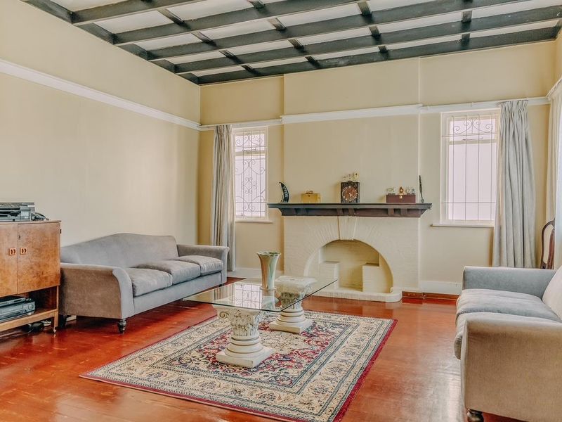 Investment, 3 Bedroom, 2 Bath - Photo 5