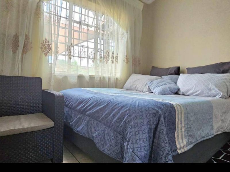 **Charming 3-Bedroom Home in South Hills** - Photo 10