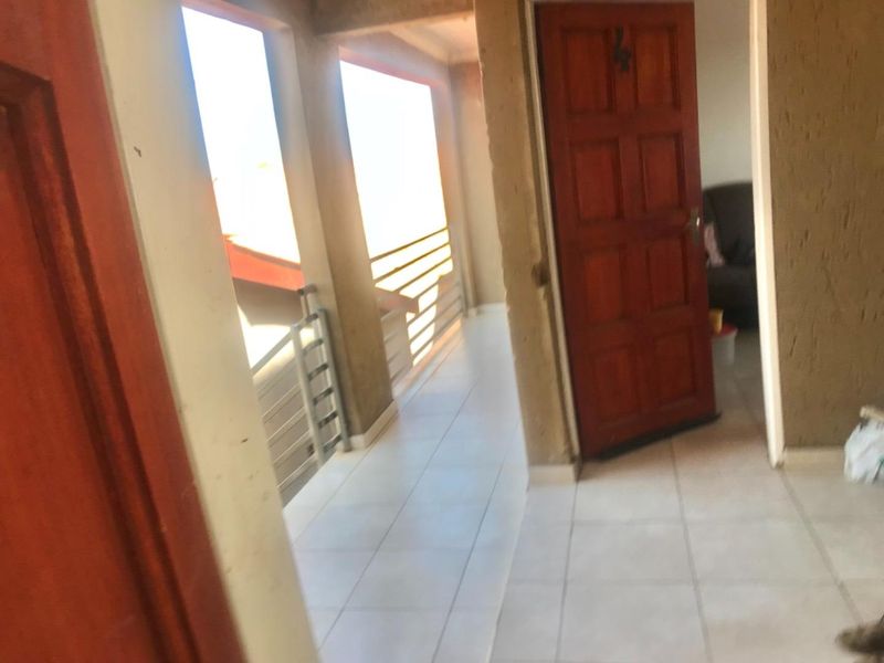 INVESTER HOME - Photo 10