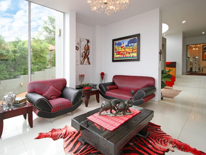 Stunning 5 Bedroom House in Featherbrooke Estates - Photo 6