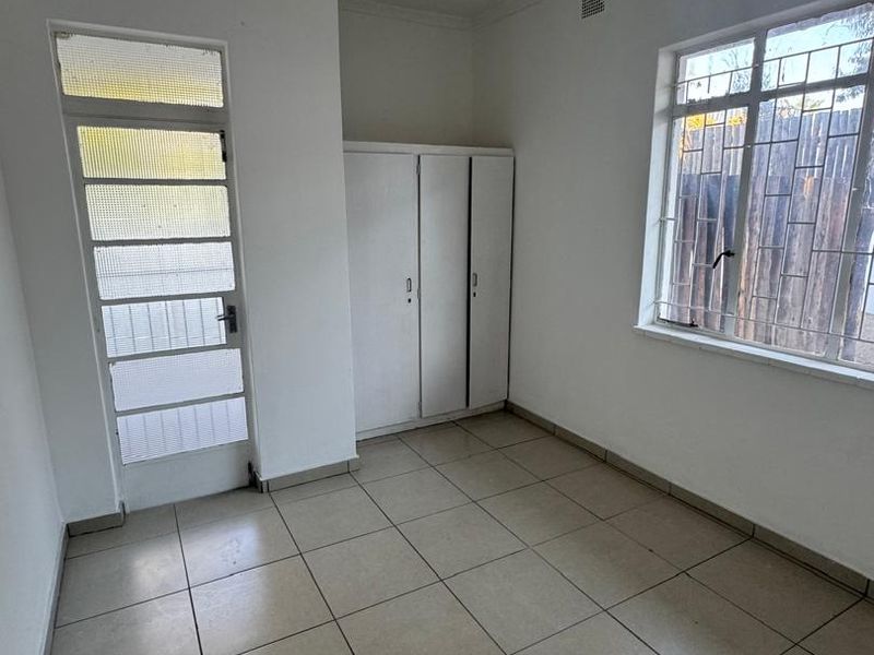 🏡 PRIME PROPERTY FOR SALE – WINDHOEK-WEST - Photo 9