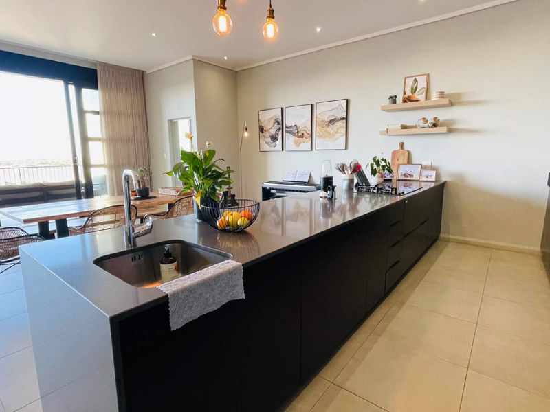 Ascend to Midstream Penthouse - most exclusive luxury Apartment - Photo 4