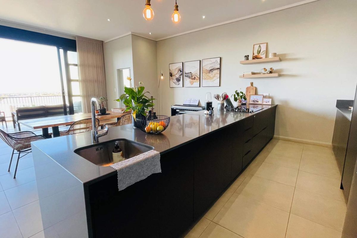 Ascend to Midstream Penthouse - most exclusive luxury Apartment - Photo 4