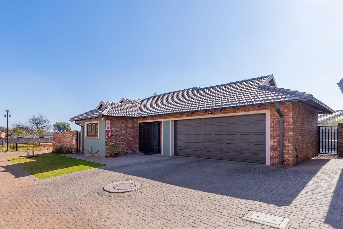 Low Maintenance Cluster. - Photo 3