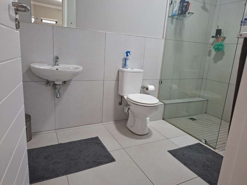 2 Bedroom Townhouse at a Secured Estate - Photo 8