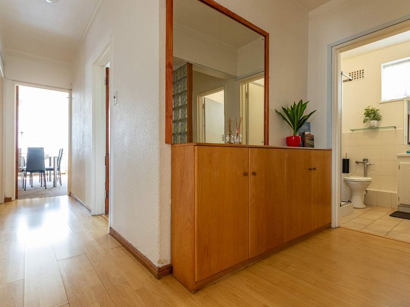 Spacious 3-Bedroom Apartment in Prime Location - Photo 8