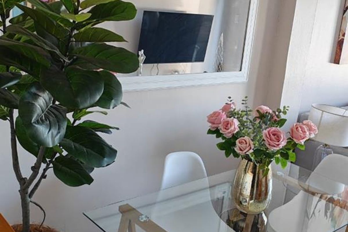 Kloof Bachelor Living - Photo 2