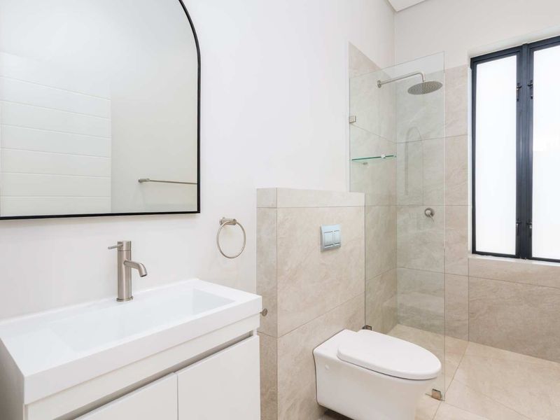 Modern Winelands Living in a Thoughtfully Designed Three-Bedroom Home - Photo 9