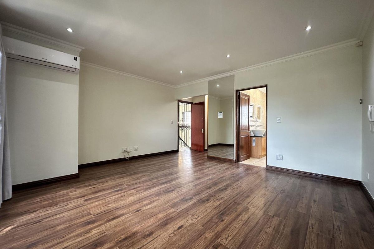 Very Secure 4 Bedroom Home For Rent In Morningside, Sandton - Photo 5