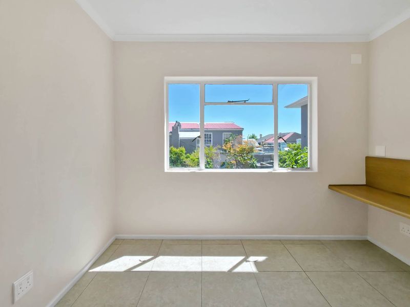 Airbnb Friendly Apartment in Kloof Street - Photo 3