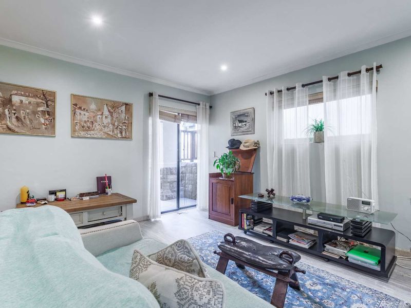 2 Bedroom on the Golf Estate - Photo 9