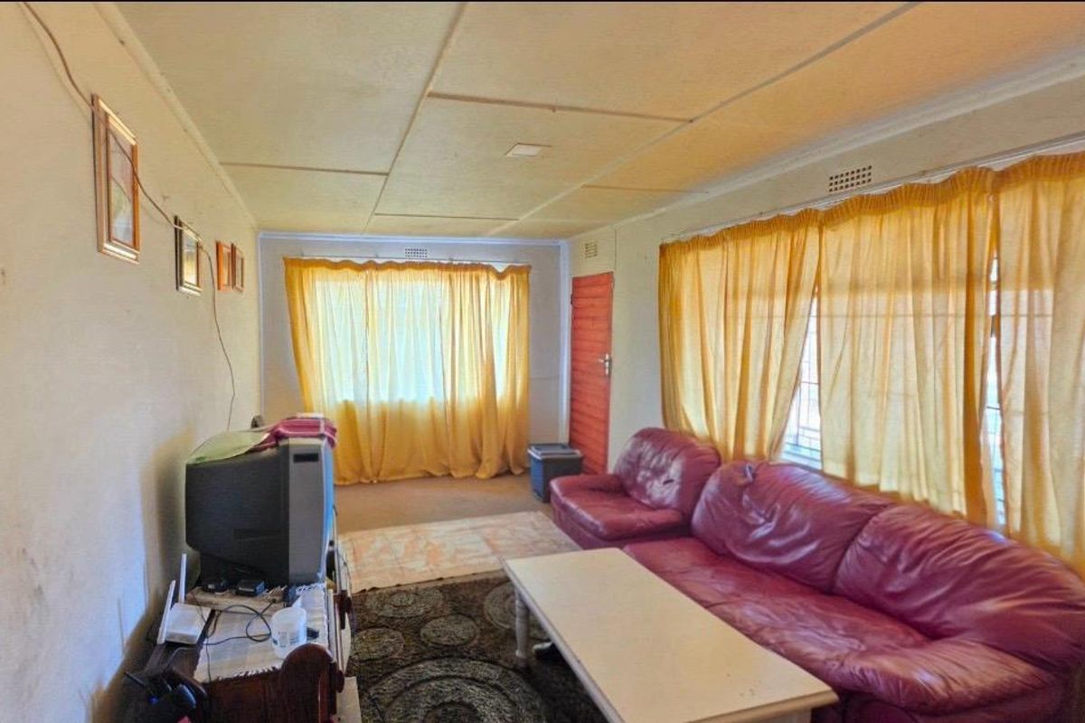 3 Bedroom home - Photo 4