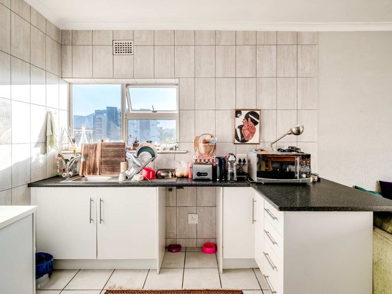 Dual-Living Flexibility Or A True Investment Gem! - Photo 8