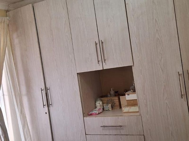 2 bedrooms house to rent in Soshanguve VV - Photo 7