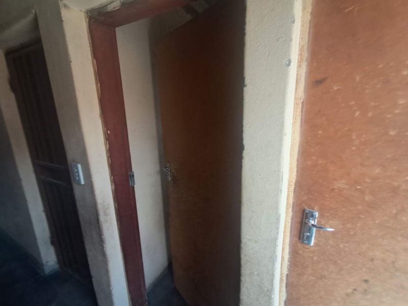 Lucrative Investment In Kaalfontein - Photo 10