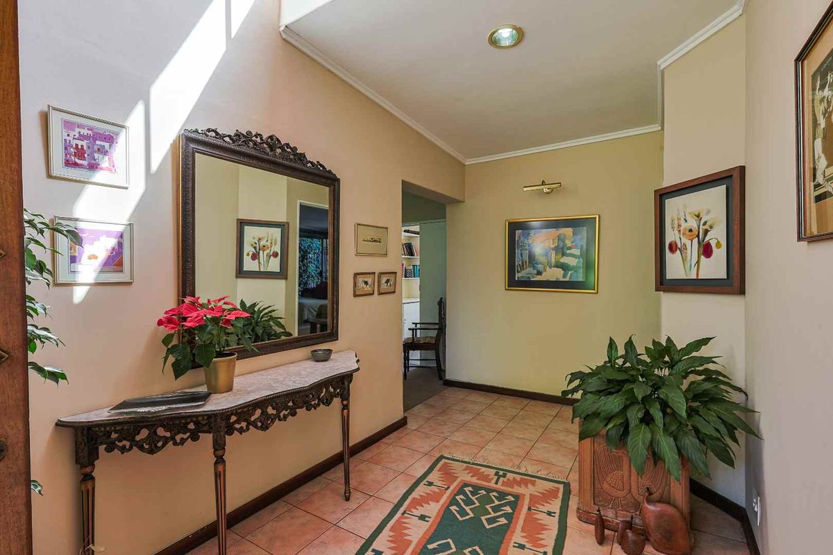 Menlo Park Beauty - Photo 3