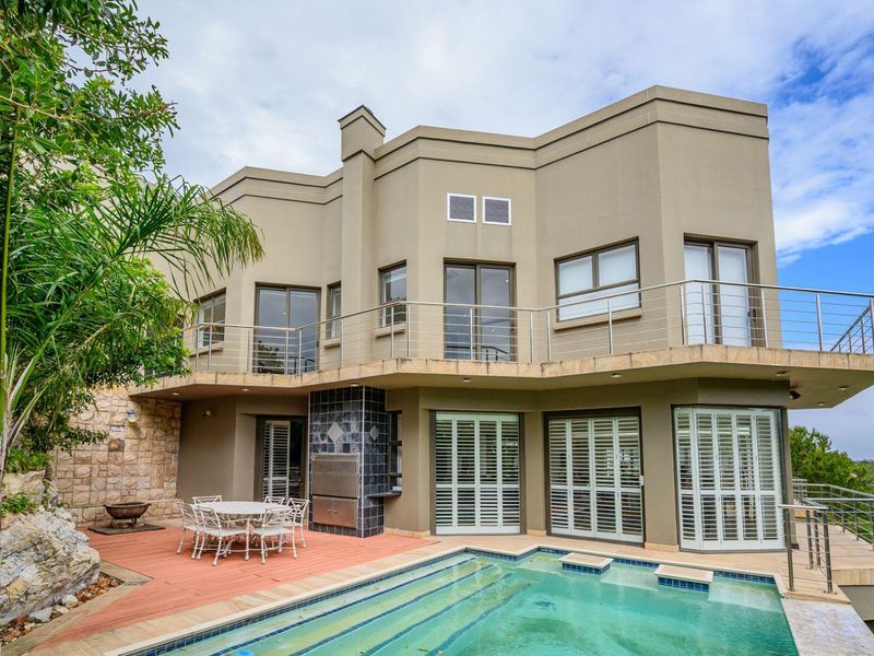 Stunning Upmarket Property in Mill Park with Breathtaking Views! - Photo 4