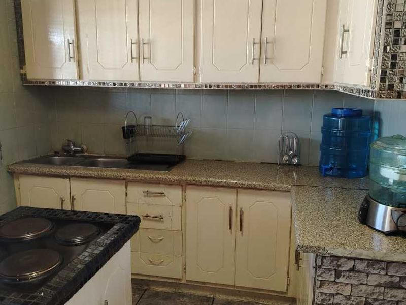 A ready to move in house - Photo 6