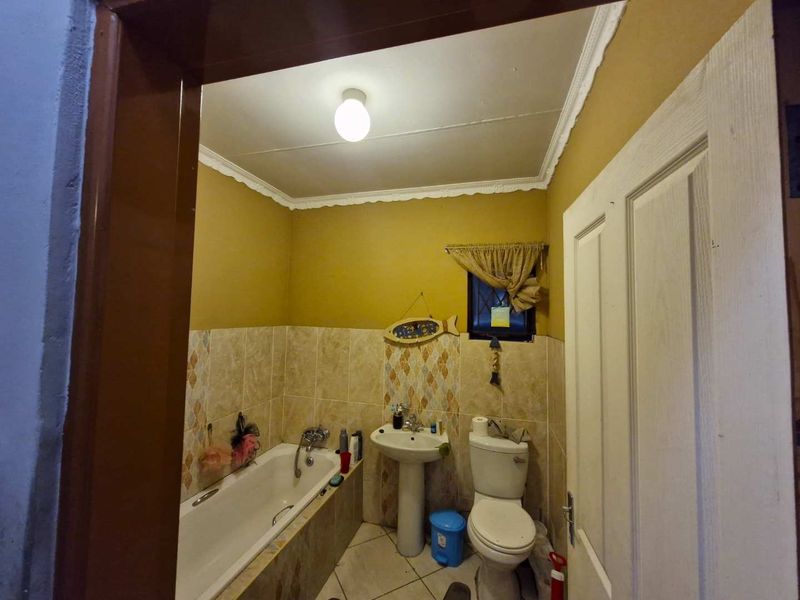 2 Bedroom house  for rent in Kilner Park. - Photo 9