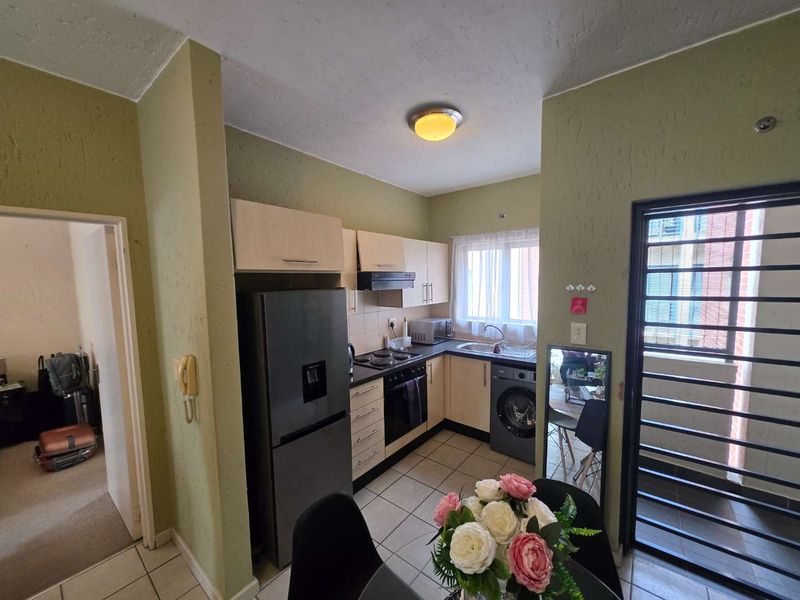 1 Bedroom Apartment for Sale in Ferndale - Photo 3