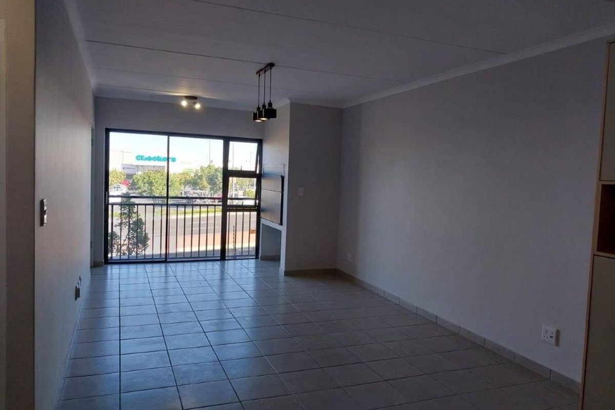 Newly built 1st floor apartment to rent in Langeberg Heights. - Photo 4