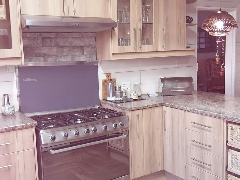Family Home in Meyerton Central to rent - Photo 9