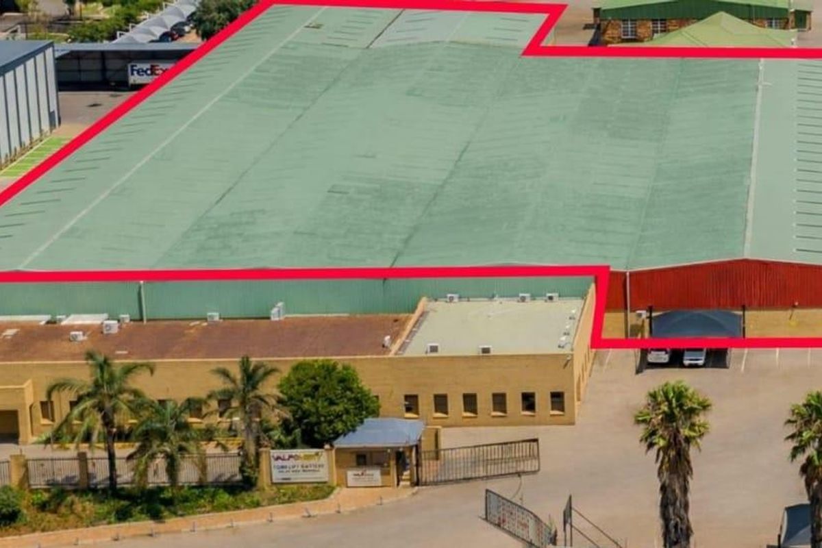 6 972m2 Hughes Boksburg Warehouse To Let - Photo 5