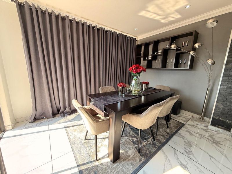 Contemporary 3-Bedroom Duplex with Double Garage in a Secure Estate - Photo 9
