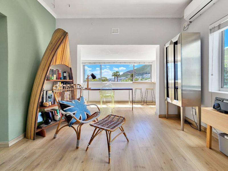 Stylish 1 Bedroom Gem With Mountain Views! - Photo 2