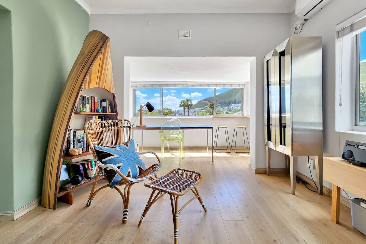 Stylish 1 Bedroom Gem With Mountain Views! - Photo 2