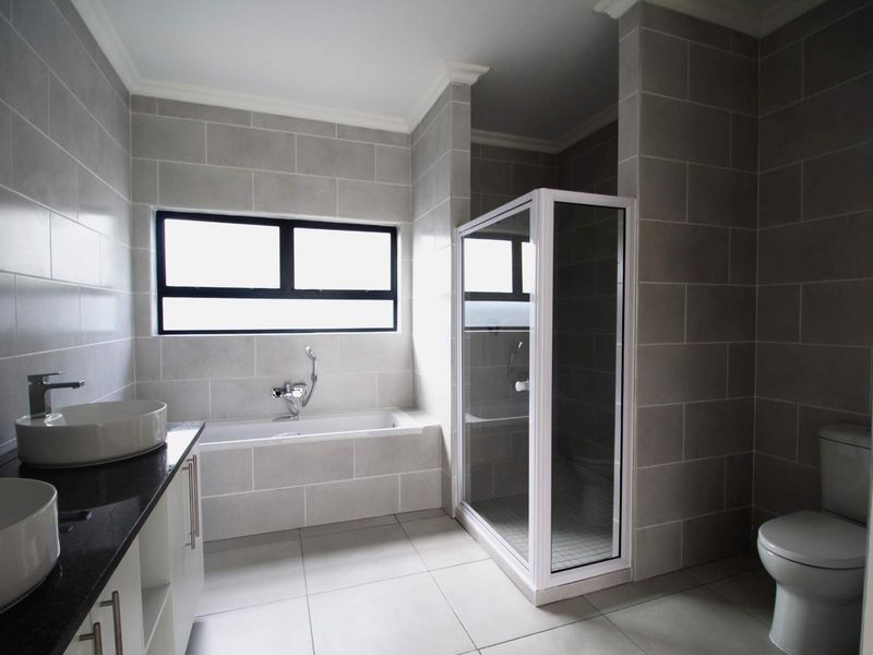 Open Plan 3 Bedroom House - Photo 7