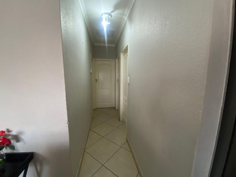 Three Bedroom Home for Rent - Photo 9