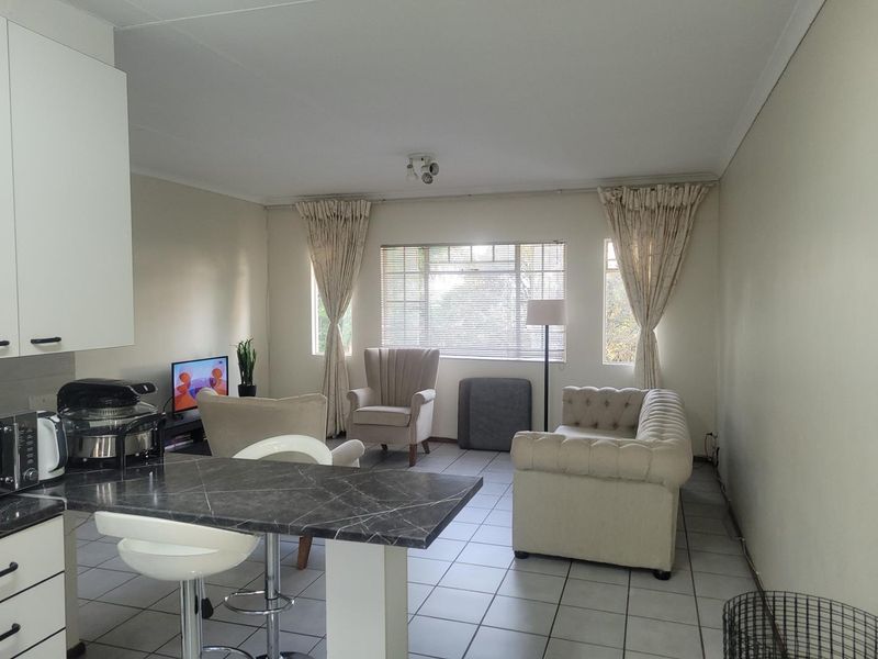 EXCLUSIVE SOLE MANDATE! Secure apartment. - Photo 3