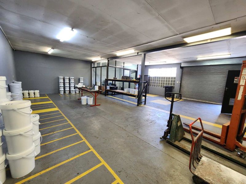 Prime Mixed Use Commercial Investment on Steve Biko Road – High Exposure Retail & Office Hub - Photo 4
