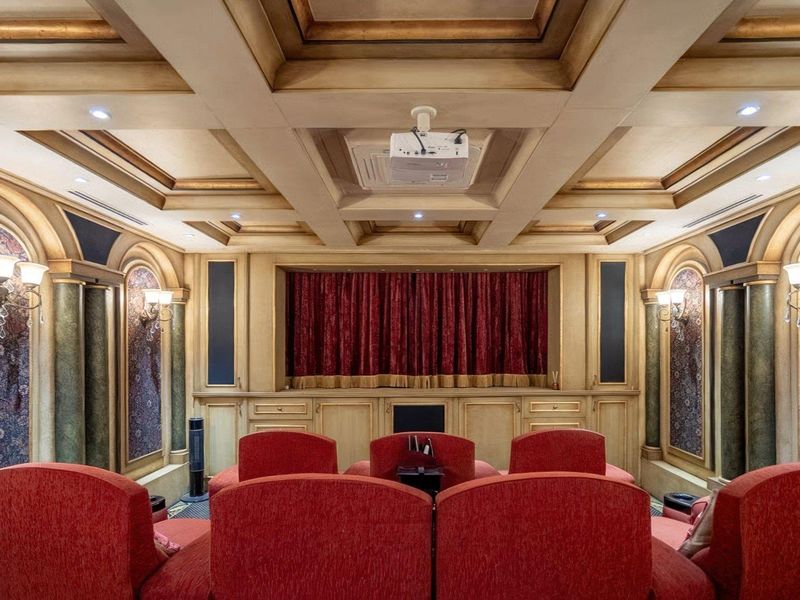 Palatial Estate of Distinction - Photo 10