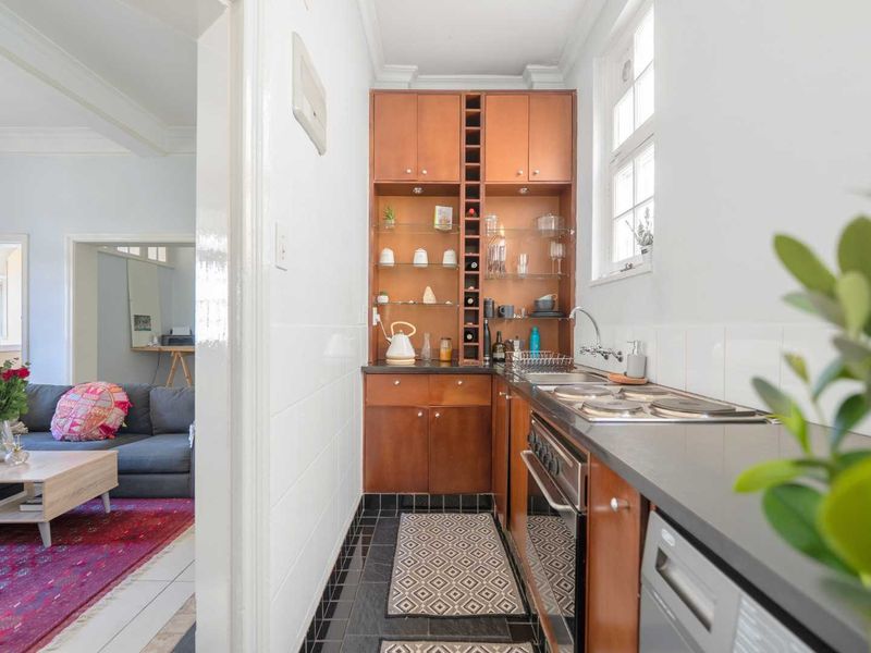 Own a Piece of Cape Town’s History in Victoria Court - Photo 7