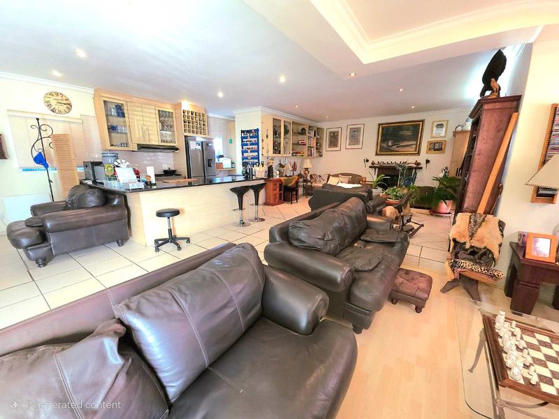 Stylish Family Living in the Heart of Parklands. - Photo 5