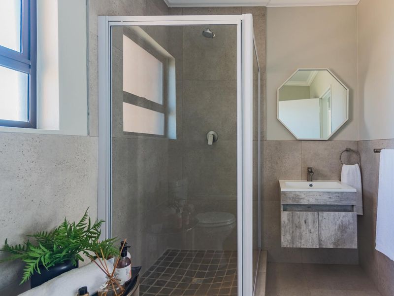 Modern Living with Unmatched Security: Parks Apartments in Honeyde - Photo 7