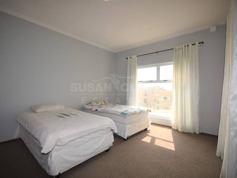 2 Bedroom Furnished Apartment - Photo 4