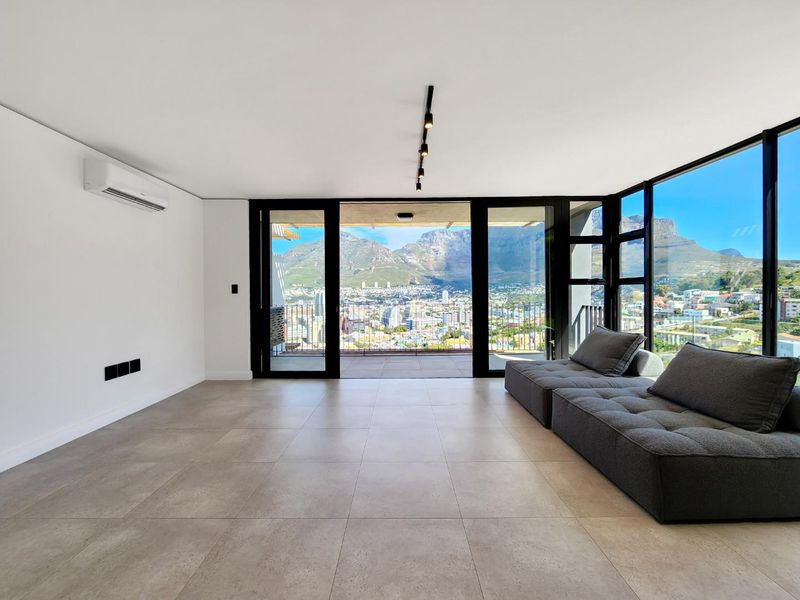 Penthouse Living in the city with outstanding views - brand new apartment - Photo 4