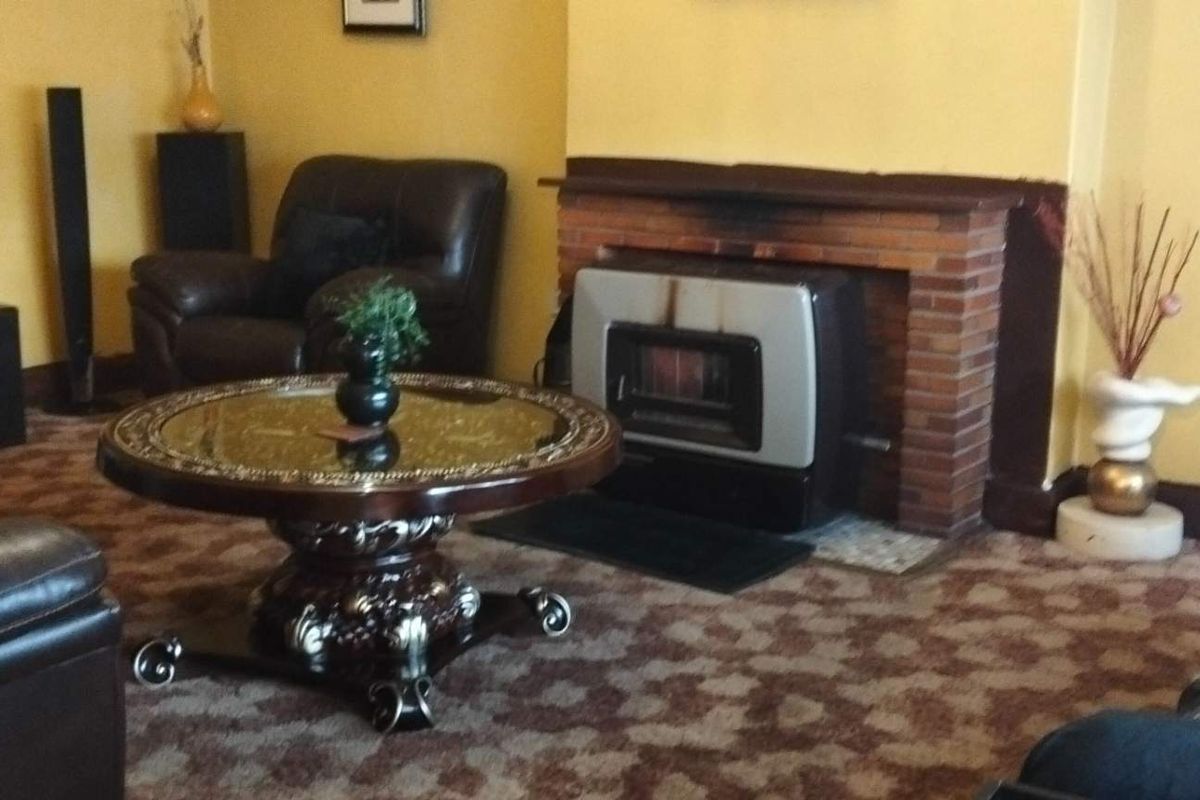 Well, Located Family Home for Sale in Springs - Photo 3