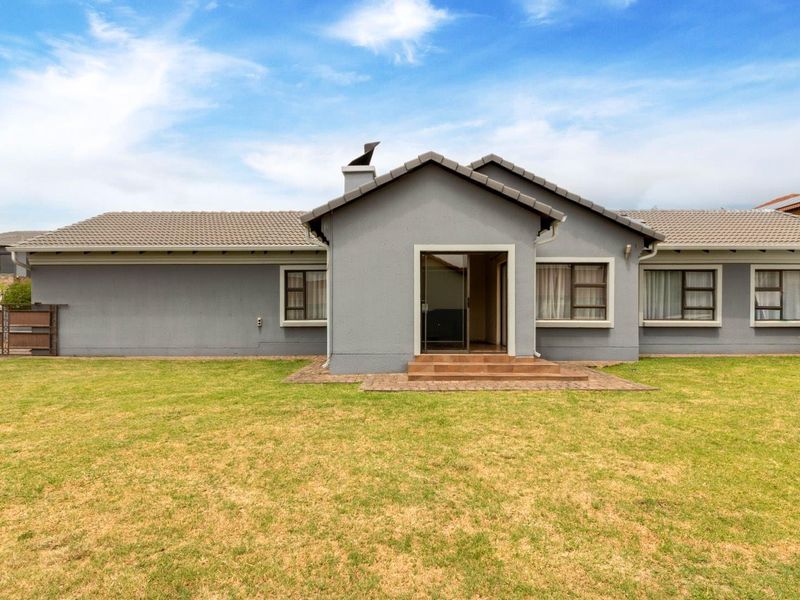 Secure, Spacious & Designed for Effortless Family Living - Photo 4