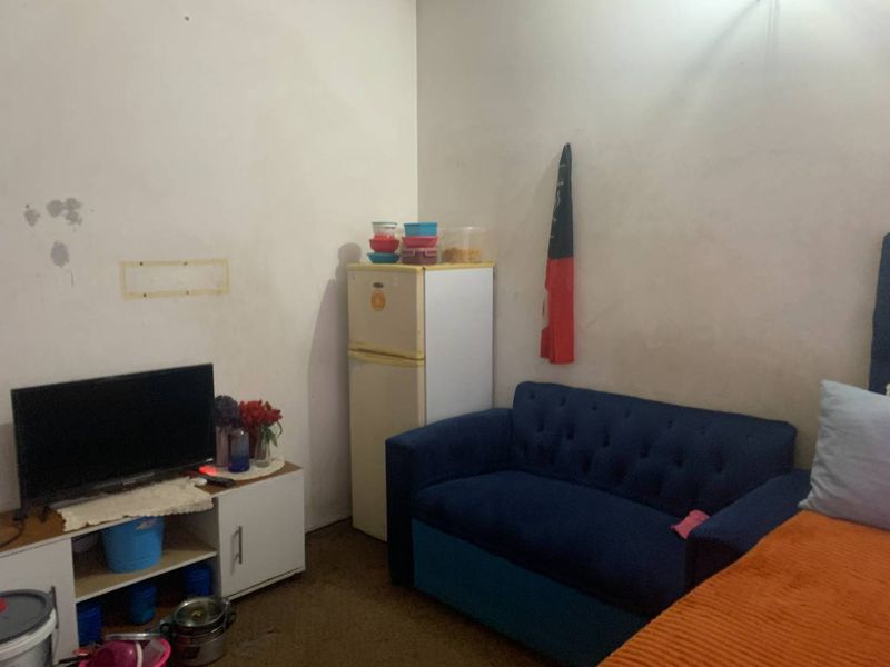 **Charming 3/4 Bedroom House for Sale in La Rochelle, South of Johannesburg** - Photo 7