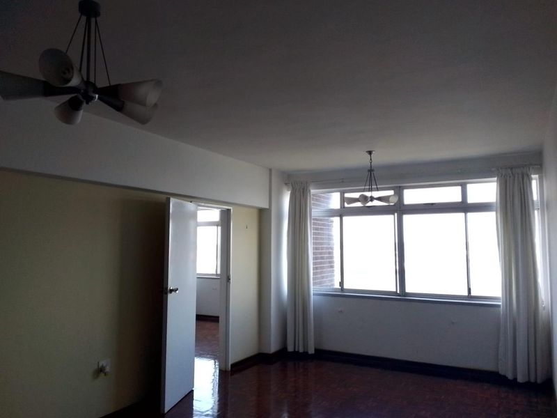 2 Bedroom Apartment with Harbour Views on the Esplanade! - Photo 7