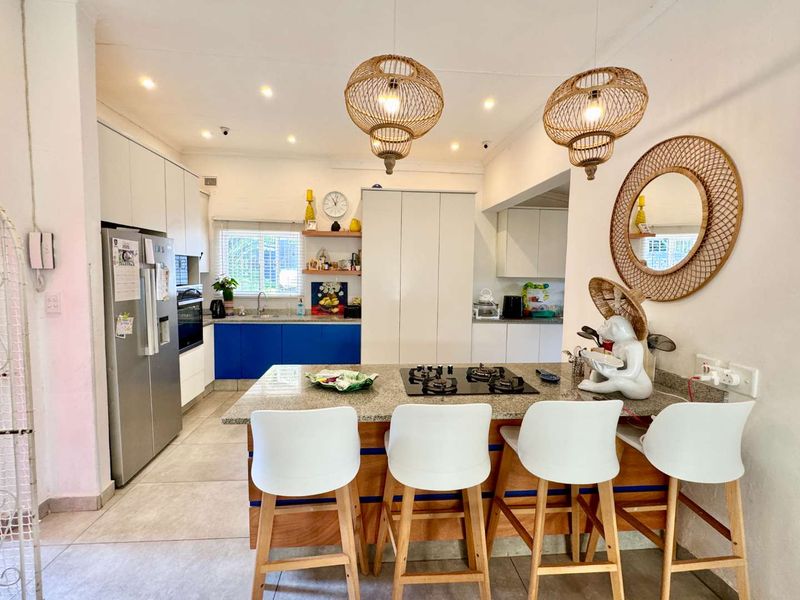 Hendra Estates - Stunning, Level Home With Large Income Generating 3 Bedroom Flatlet For Sale In Glen Anil! - Photo 7