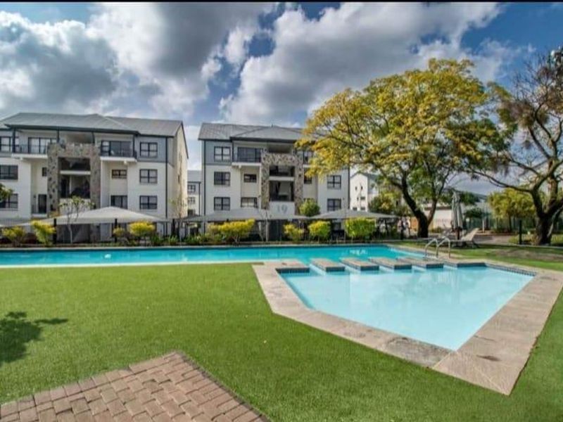 Spacious 3Bed, 2Bath Apartment in Secure Kyalami Complex – Rent R14000 - Photo 5