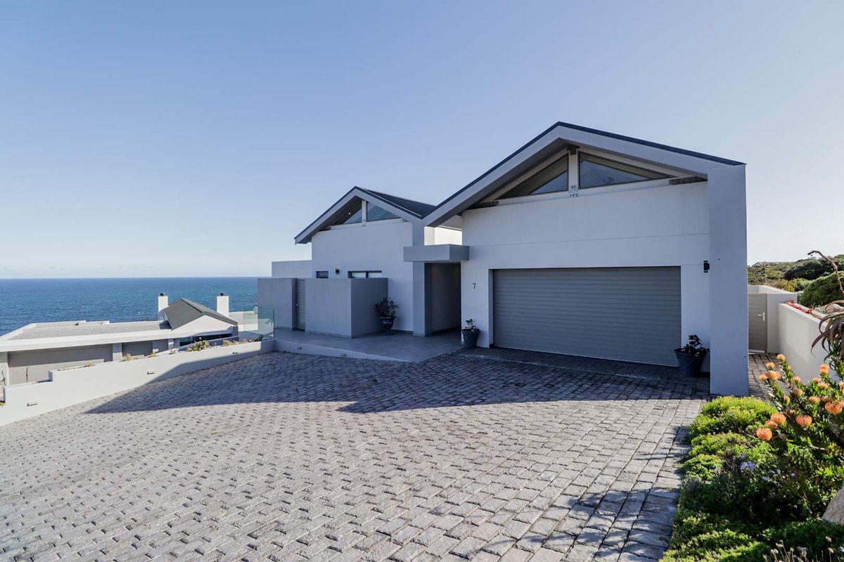 5 bedroom House in Pinnacle Point Golf Estate - Photo 2