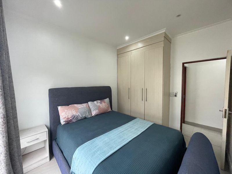 Modern Home For Sale in Palm Lakes Estate - Photo 9