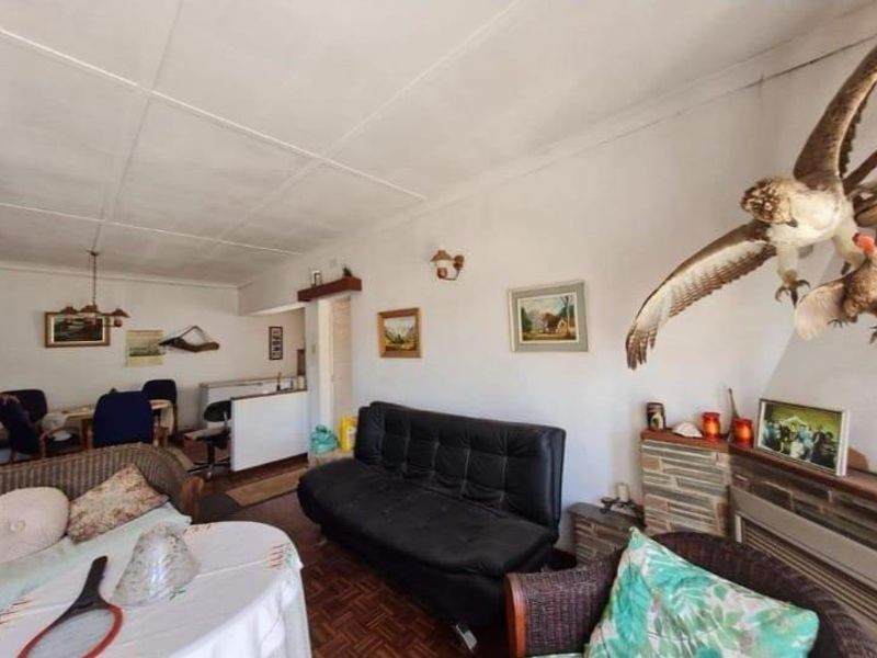 3 Bedroom House for Sale in Mondeor with Flatlet - Photo 7