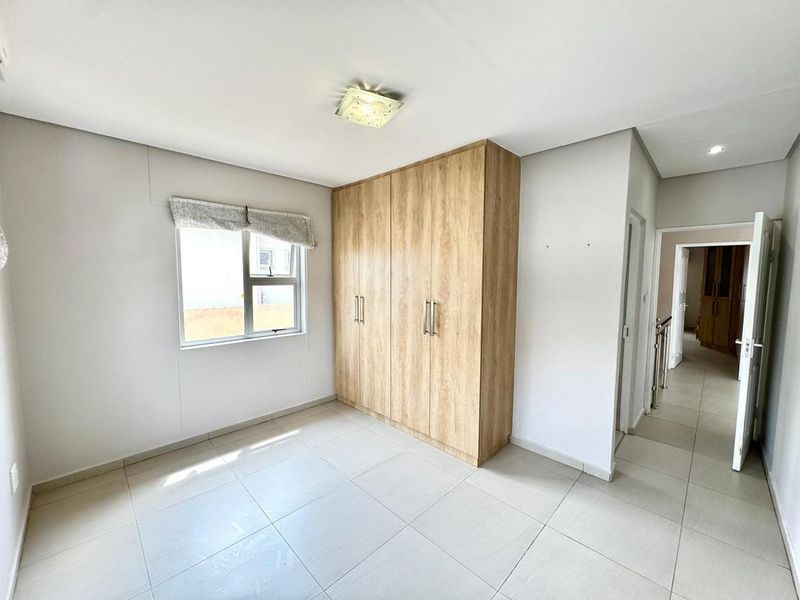 House for Sale in Elisenheim - Photo 10